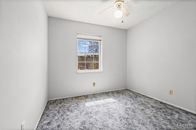 1965 Waybridge Lane, Fenton, MO 63026