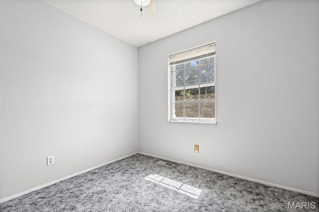 1965 Waybridge Lane, Fenton, MO 63026