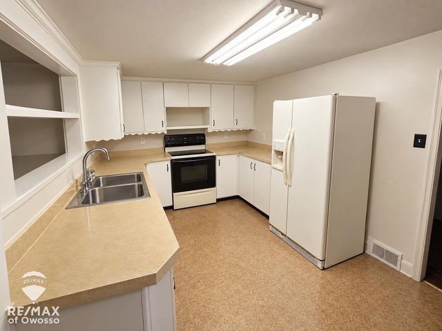 400 E Monroe Street, Owosso, MI 48867