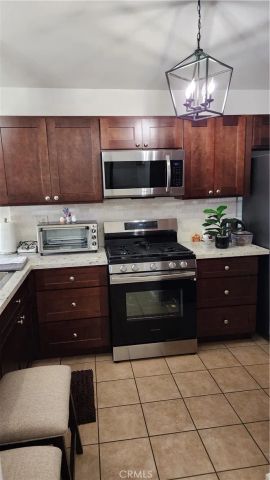 468 Birch, Perris, CA 92570