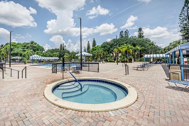 3335 Carambola Circle S, Coconut Creek, FL 33066
