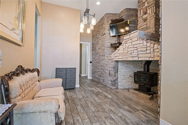 756 S Houck Road, Golden Valley, AZ 86413