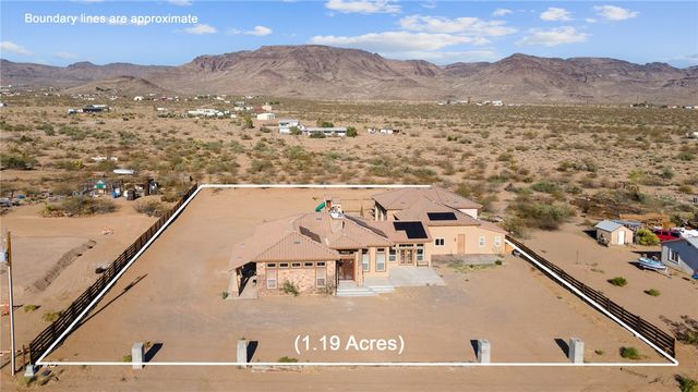 756 S Houck Road, Golden Valley, AZ 86413