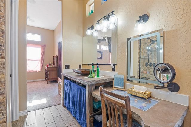 756 S Houck Road, Golden Valley, AZ 86413