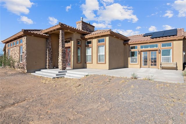 756 S Houck Road, Golden Valley, AZ 86413