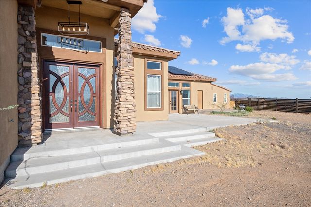 756 S Houck Road, Golden Valley, AZ 86413