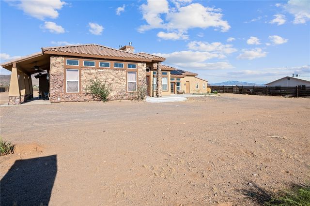 756 S Houck Road, Golden Valley, AZ 86413