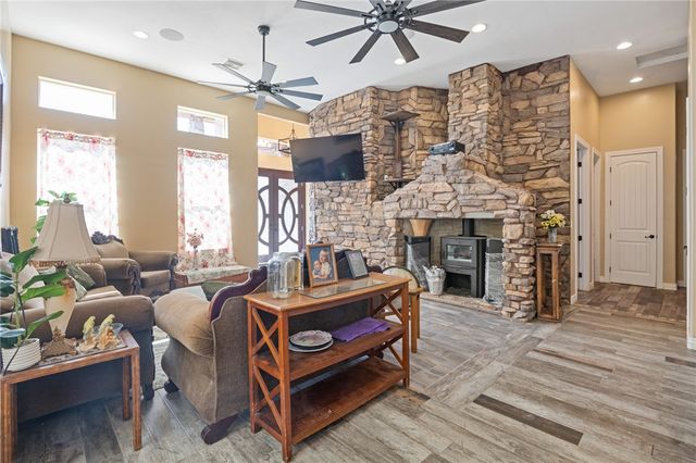 756 S Houck Road, Golden Valley, AZ 86413