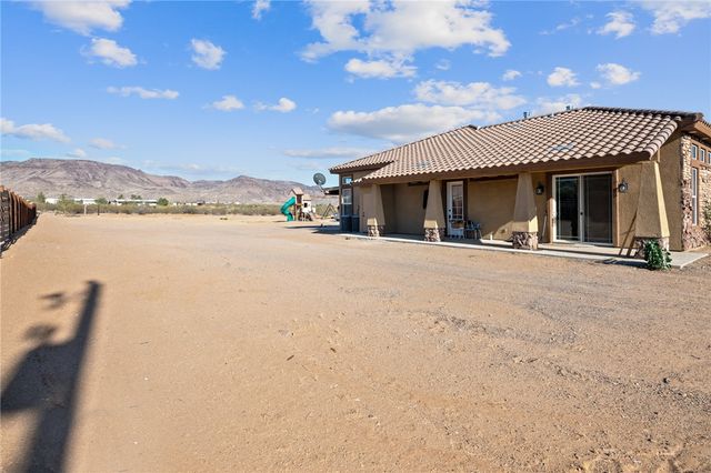 756 S Houck Road, Golden Valley, AZ 86413