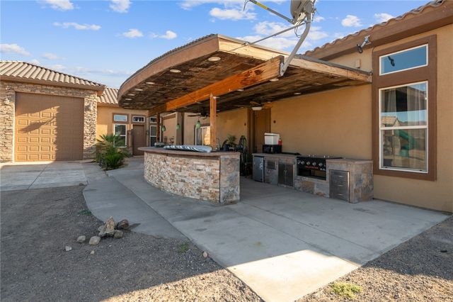 756 S Houck Road, Golden Valley, AZ 86413
