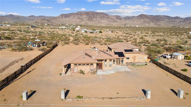 756 S Houck Road, Golden Valley, AZ 86413