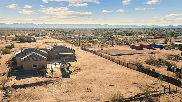 756 S Houck Road, Golden Valley, AZ 86413