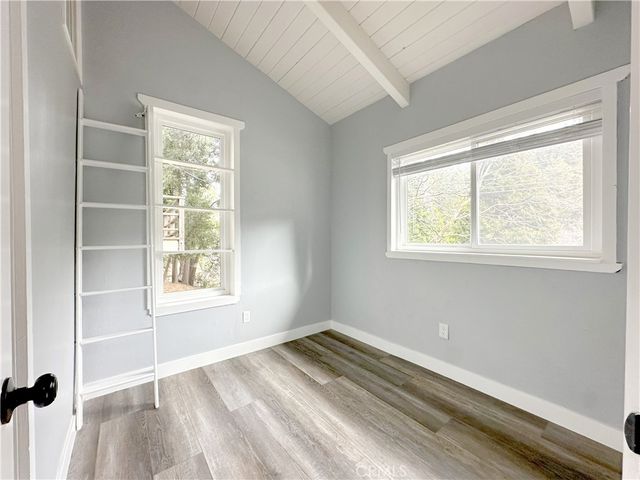 726 Golden, Lake Arrowhead, CA 92352