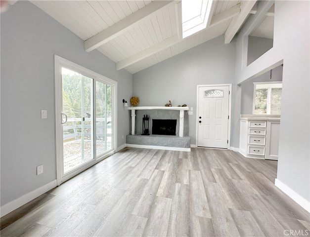 726 Golden, Lake Arrowhead, CA 92352
