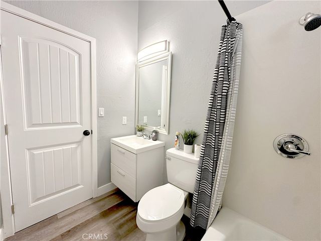 726 Golden, Lake Arrowhead, CA 92352
