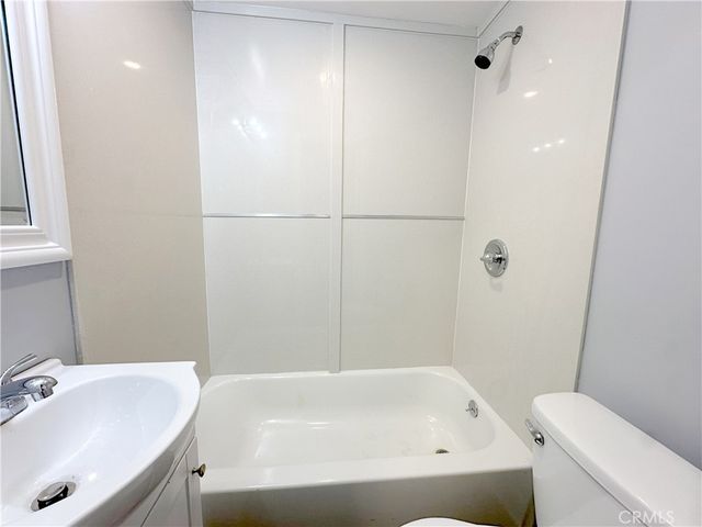 726 Golden, Lake Arrowhead, CA 92352