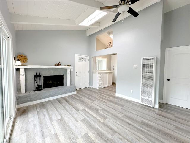 726 Golden, Lake Arrowhead, CA 92352