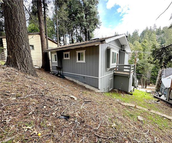 726 Golden, Lake Arrowhead, CA 92352