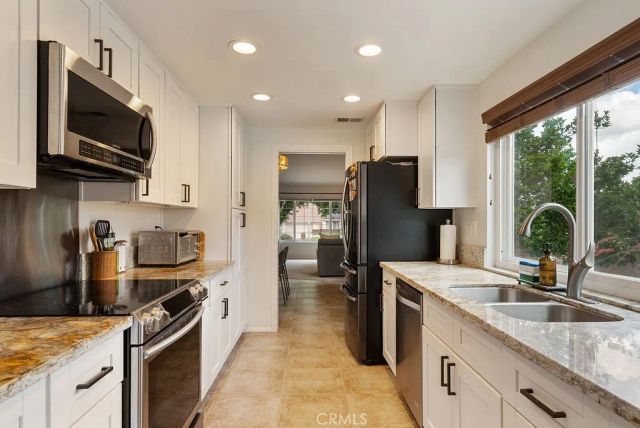 1411 W Olive, Redlands, CA 92373