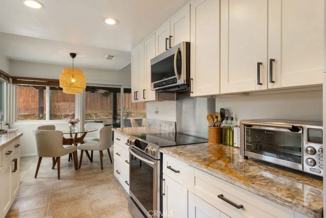 1411 W Olive, Redlands, CA 92373