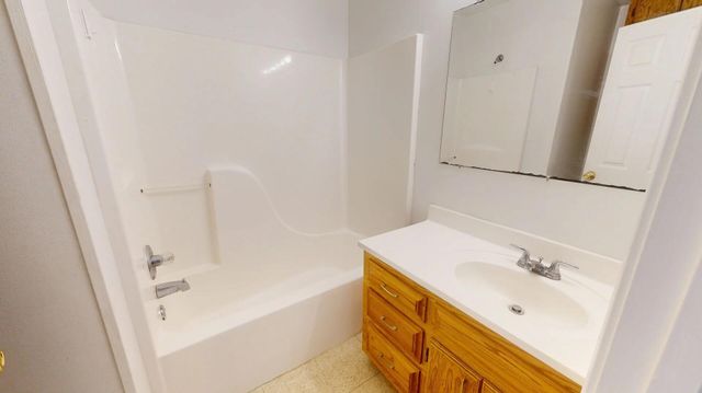 310 Coffee St, Dequincy, LA 70633