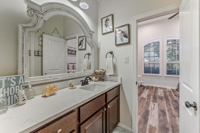 103 Fox Rindle Road, Montgomery, TX 77316