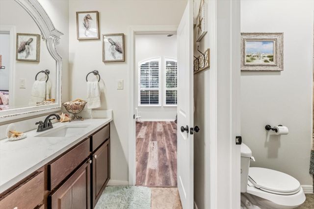 103 Fox Rindle Road, Montgomery, TX 77316