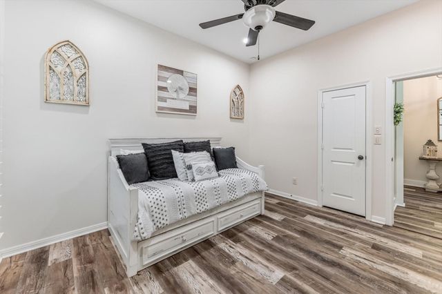 103 Fox Rindle Road, Montgomery, TX 77316