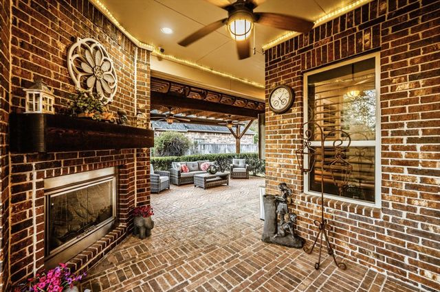 103 Fox Rindle Road, Montgomery, TX 77316