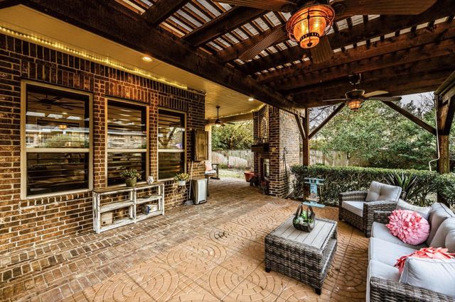 103 Fox Rindle Road, Montgomery, TX 77316