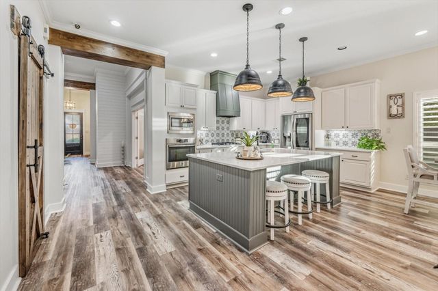 103 Fox Rindle Road, Montgomery, TX 77316