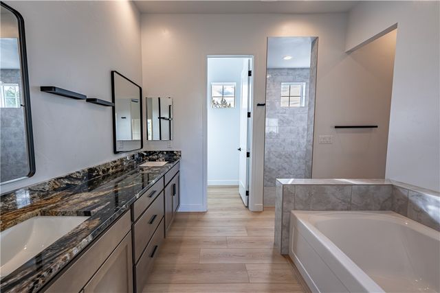 1025 N Juniper Hills Court, Kingman, AZ 86409