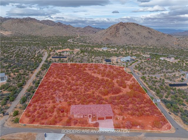 1025 N Juniper Hills Court, Kingman, AZ 86409