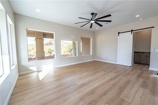 1025 N Juniper Hills Court, Kingman, AZ 86409