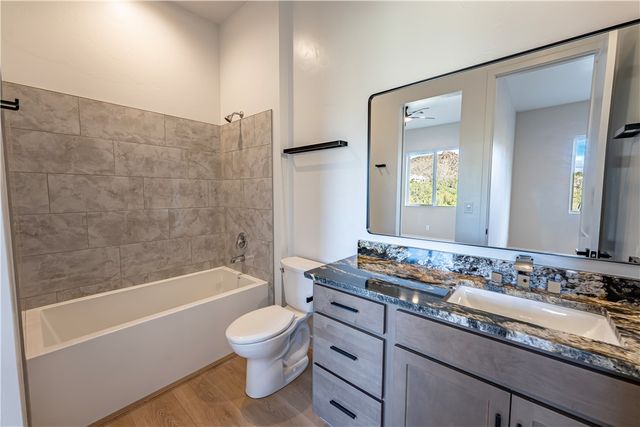 1025 N Juniper Hills Court, Kingman, AZ 86409