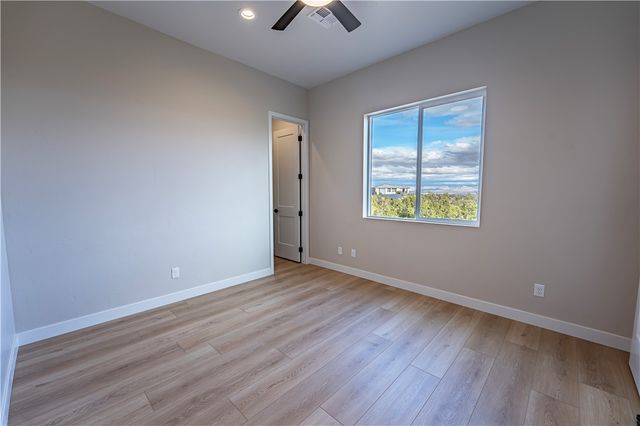 1025 N Juniper Hills Court, Kingman, AZ 86409