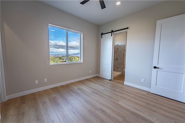 1025 N Juniper Hills Court, Kingman, AZ 86409