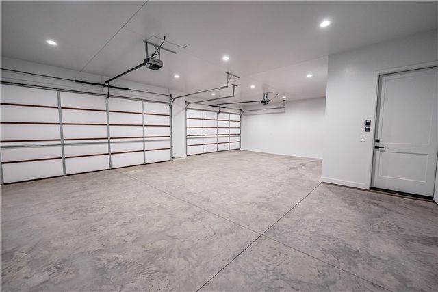 1025 N Juniper Hills Court, Kingman, AZ 86409