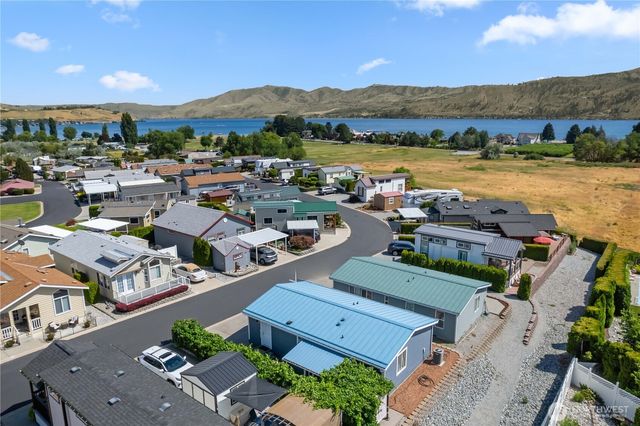 1000 State Route 150 #17, Manson, WA 98831