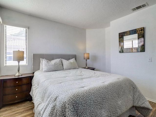 41491 Kansas Street, Palm Desert, CA 92211