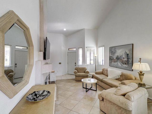 41491 Kansas Street, Palm Desert, CA 92211