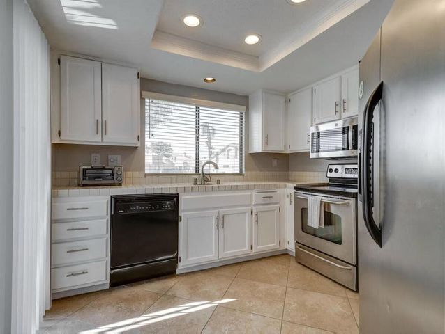 41491 Kansas Street, Palm Desert, CA 92211