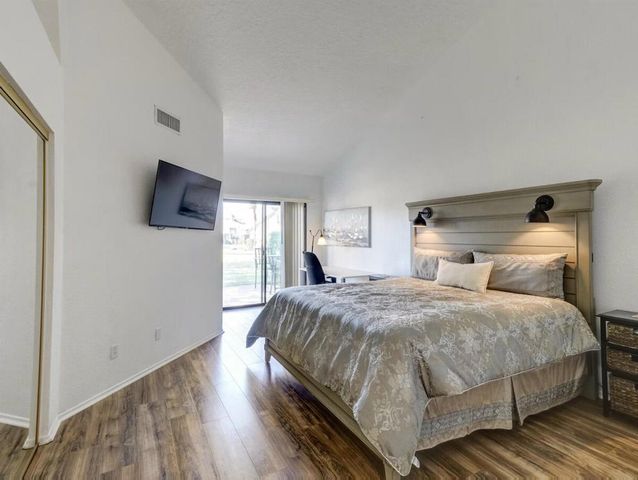 41491 Kansas Street, Palm Desert, CA 92211