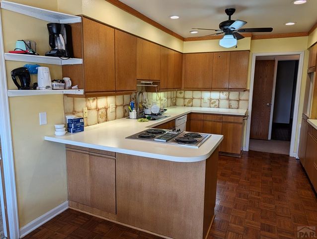 965 W Meadowmoor Dr, Pueblo West, CO 81007