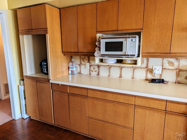 965 W Meadowmoor Dr, Pueblo West, CO 81007
