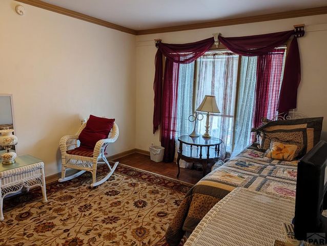 965 W Meadowmoor Dr, Pueblo West, CO 81007