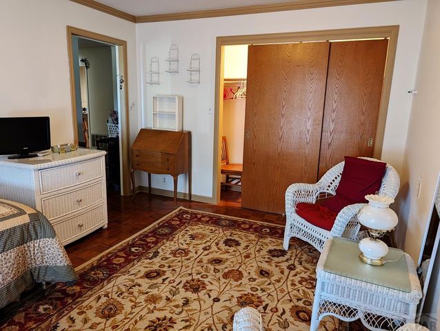 965 W Meadowmoor Dr, Pueblo West, CO 81007