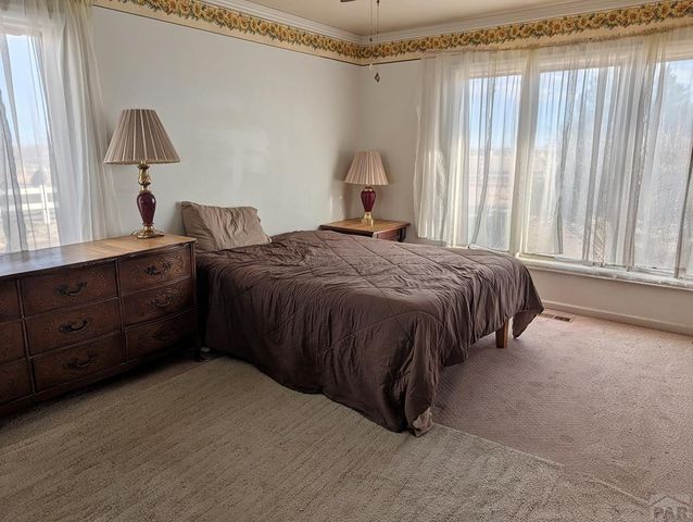 965 W Meadowmoor Dr, Pueblo West, CO 81007