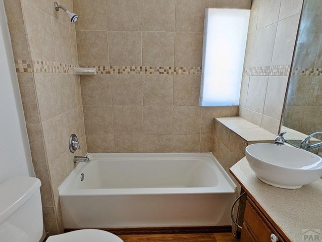 965 W Meadowmoor Dr, Pueblo West, CO 81007
