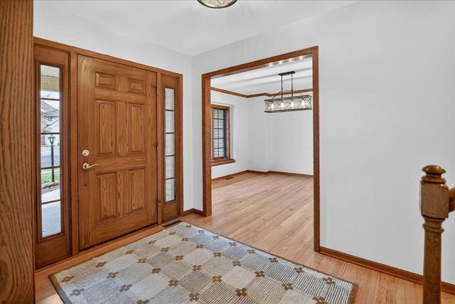 5406 Sandhill Drive, Middleton, WI 53562